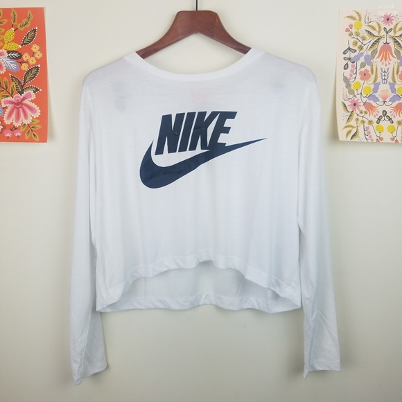 Nike Tops - Nike Essential Long Sleeve Crop Top